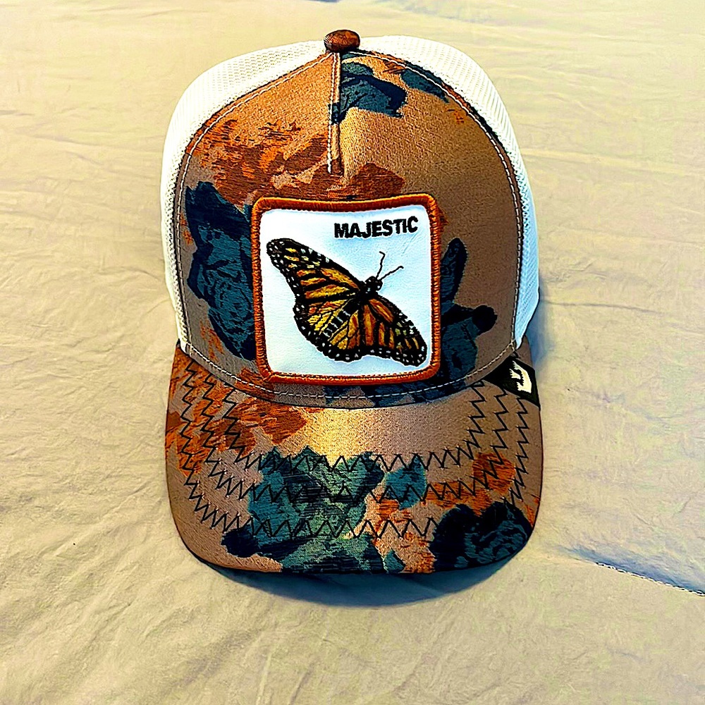 RARE AND SOLD OUT GOORIN BROS “Majestic” The Farm